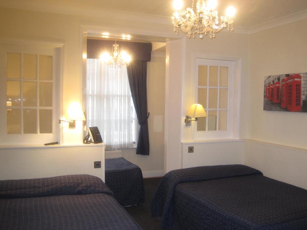 Aaraya Sussex Gardens Hotel London Room photo