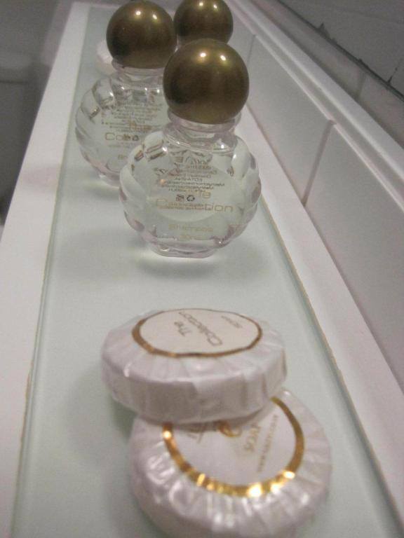 Aaraya Sussex Gardens Hotel London Room photo
